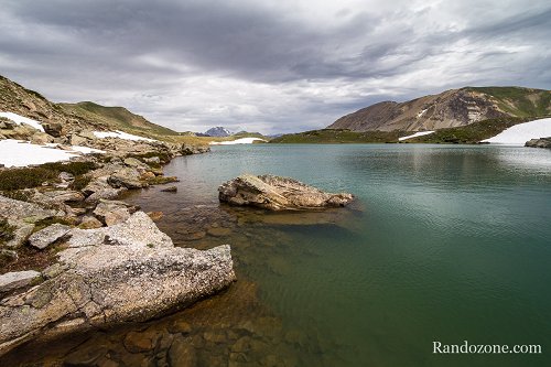 Grand lac de l'Oule depuis le col de Granon Grand lac de l'Oule depuis le col de Granon