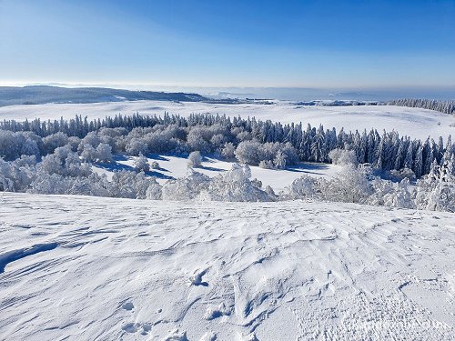 Randonnée en raquettes à neige sur la draille de Germaine Randonnée en raquettes à neige sur la draille de Germaine