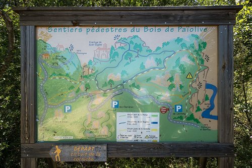 Randonnée au Bois de Païolive : le circuit vert de la Vierge Randonnée au Bois de Païolive : le circuit vert de la Vierge