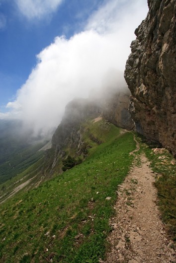 Randonnée au Pas de la Balme dans le brouillard Randonnée au Pas de la Balme dans le brouillard