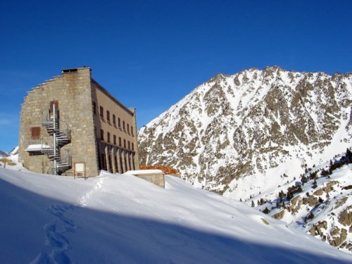 Randonnée raquettes au refuge de la Glère Randonnée raquettes au refuge de la Glère