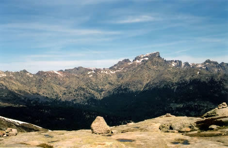 Au dessus du lac de Nino Au dessus du lac de Nino