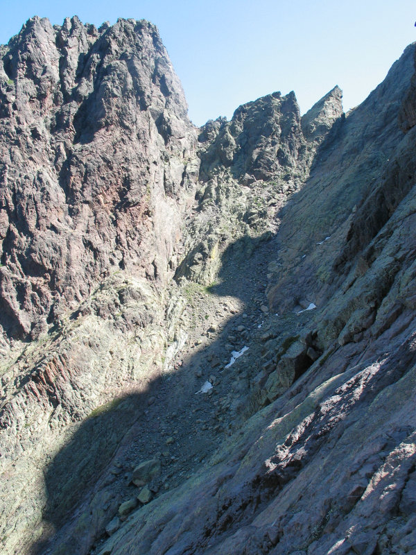 Descente dans le cirque de la Solitude Descente dans le cirque de la Solitude