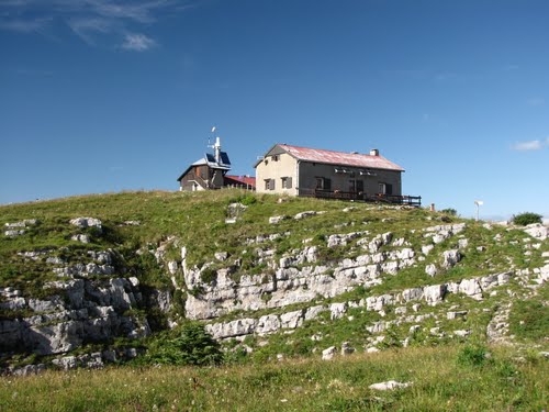 Page : Refuge du Parmelan ou Camille Dunant Image Panoramio