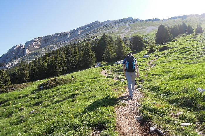 Test du sac à dos Lafuma Fastlite 25 : montée vers Chamechaude en Chartreuse