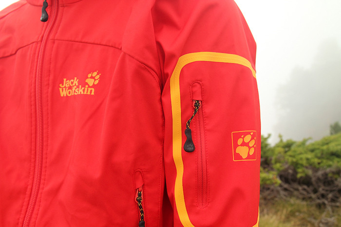 Test de la veste de randonnée Jack Wolfskin Impulse Jacket dans les Pyrénées Jack Wolfskin Impulse Jacket