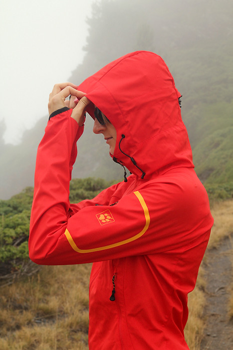 Test de la veste de randonnée Jack Wolfskin Impulse Jacket dans les Pyrénées Jack Wolfskin Impulse Jacket