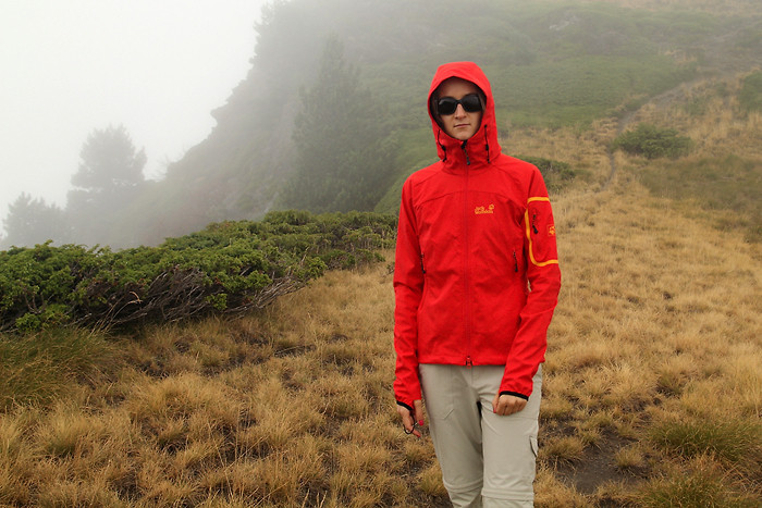 Test de la veste de randonnée Jack Wolfskin Impulse Jacket dans les Pyrénées Jack Wolfskin Impulse Jacket