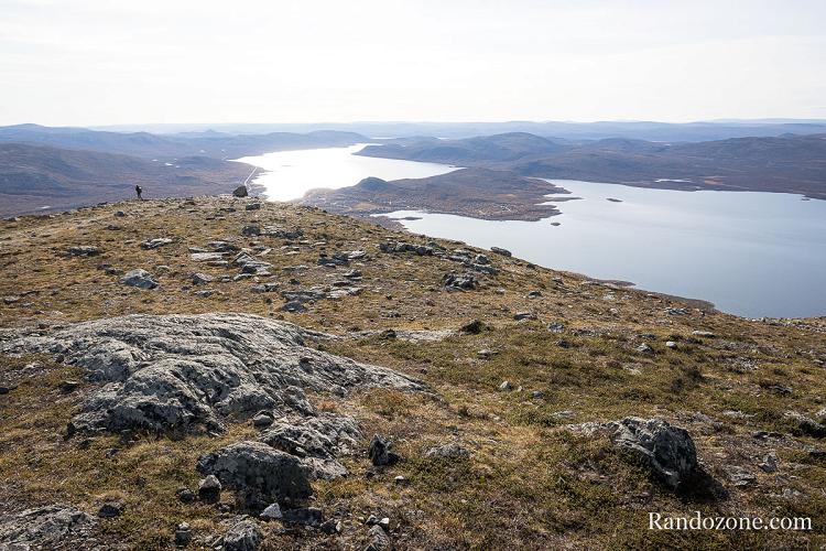 Superbe point de vue sur le lac Kilpisjärvi Superbe point de vue sur le lac Kilpisjärvi