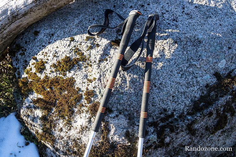 Poignée et partie en mousse assez haute sur les bâtons Komperdell CONTOUR TITANAL 2 FOAM Poignée et partie en mousse assez haute sur les bâtons Komperdell CONTOUR TITANAL 2 FOAM