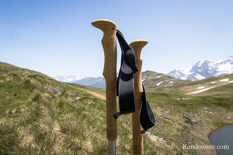 Poignées en liège assez longues Poignées en liège assez longues