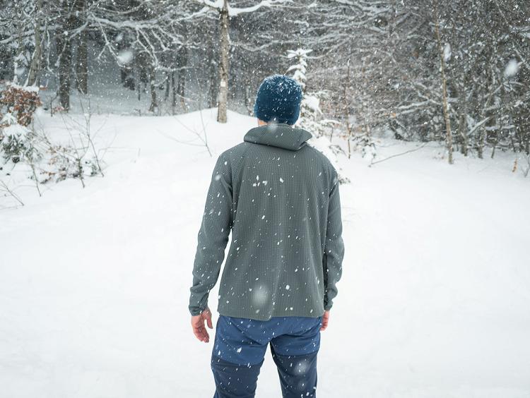 Pull Odlo Cubic dans les Pyrénées Pull Odlo Cubic dans les Pyrénées