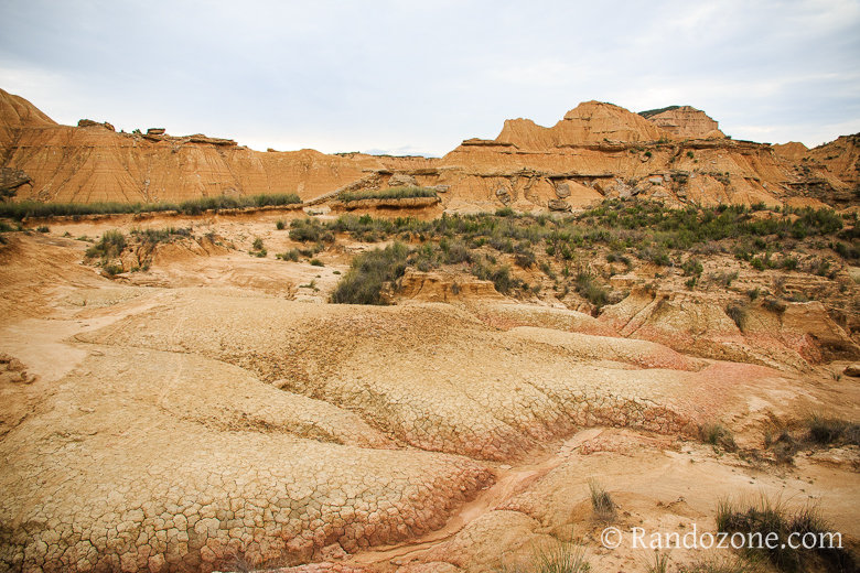Randonnée en boucle à la Piskerra Randonnée Piskerra dans le désert des Bardenas