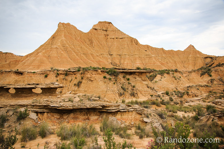 Randonnée en boucle à la Piskerra Randonnée Piskerra dans le désert des Bardenas