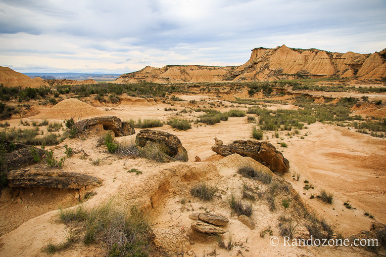 Randonnée en boucle à la Piskerra Randonnée Piskerra dans le désert des Bardenas