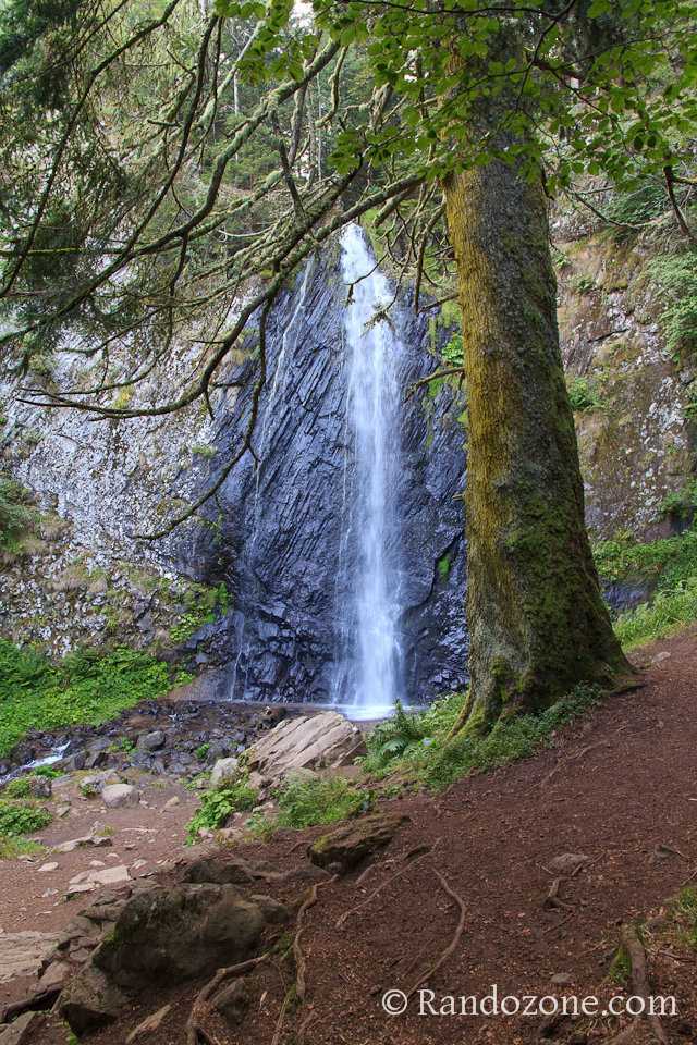 Cascades et volcans dans le Puy-de-Dôme