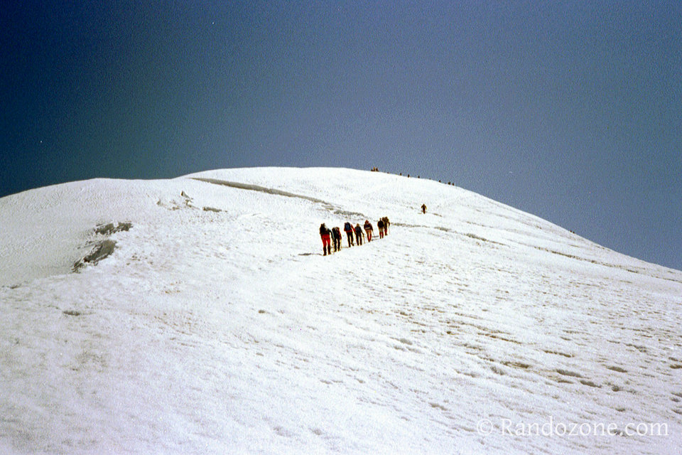 Montée au sommet ouest du Breithorn Montée au sommet ouest du Breithorn