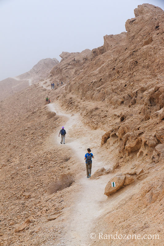 Randonnée dans le Ramon Crater en Israël Randonnée dans le Ramon Crater en Israël