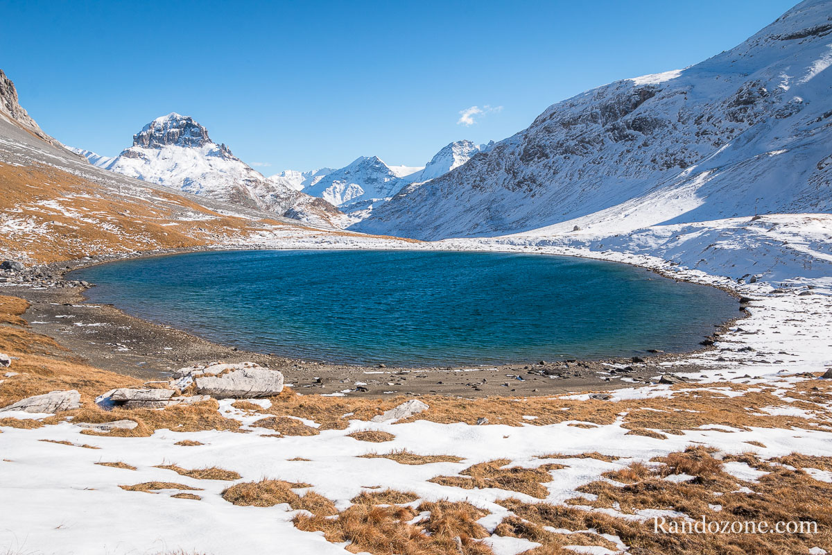 Le lac Rond du col de la Vanoise Le lac Rond du col de la Vanoise