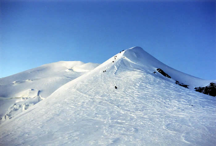 France : Alpinistes au petit matin France : Alpinistes au petit matin