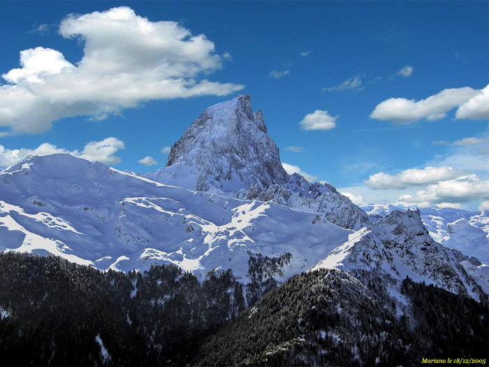 France : le Pic du midi d'Ossau dans toute sa splendeur France : le Pic du midi d'Ossau dans toute sa splendeur